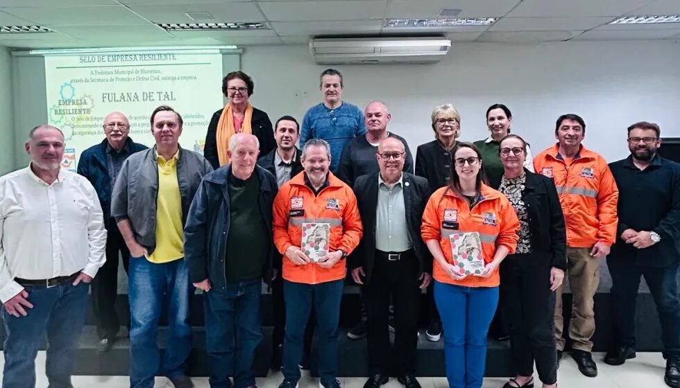 AMPE recebe Defesa Civil para encontro sobre o El Niño em Blumenau: preparação e prevenção