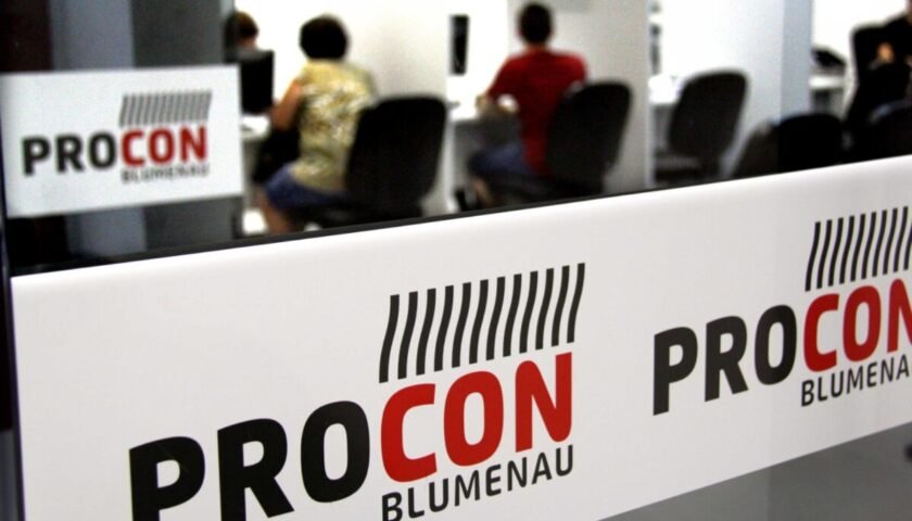 Blumenau lança Procon nas Escolas para estudantes do 6º ano