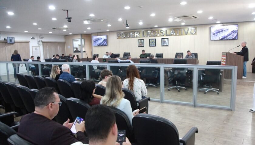 Câmara de Blumenau aprova projeto que cria política municipal para pessoas com Parkinson