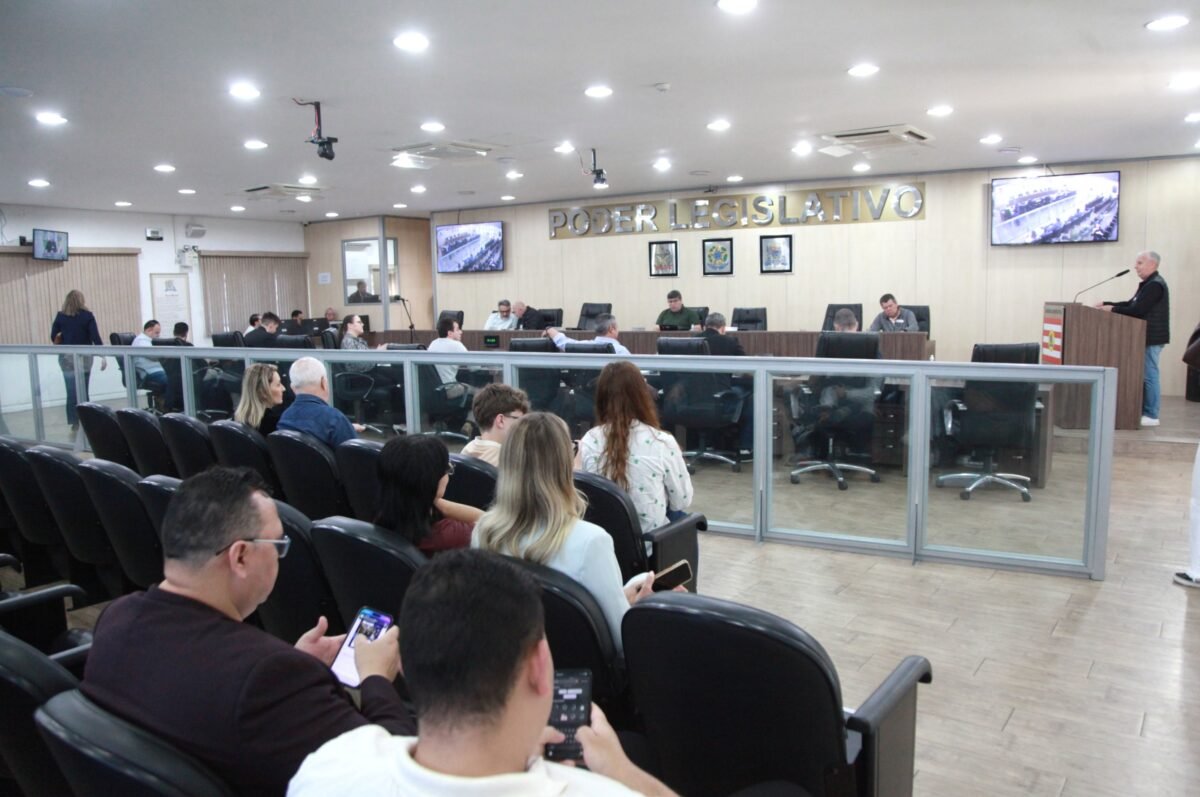Câmara de Blumenau aprova projeto que cria política municipal para pessoas com Parkinson