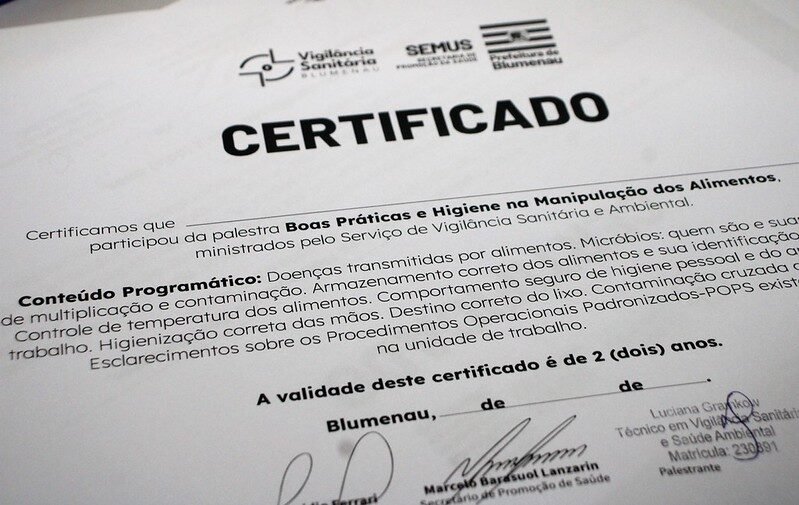 Capacitação reforça segurança alimentar na Oktoberfest