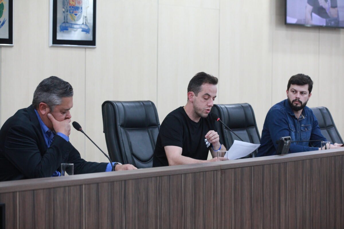 Reunião na Câmara debate organização do transporte por aplicativos durante a Oktoberfest