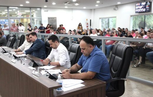 Câmara aprova requerimento que solicita ao ISSBLU estudos sobre projeto de parcelamento previdenciário - Câmara Municipal de Blumenau