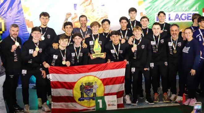 Campeã no vôlei masculino, Blumenau conquista três troféus na Olesc