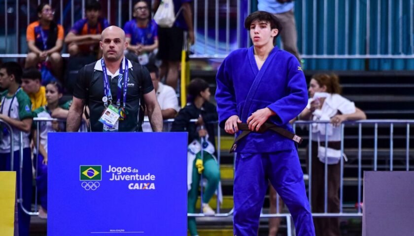 Judô de Blumenau conquista dois ouros nos Jogos da Juventude