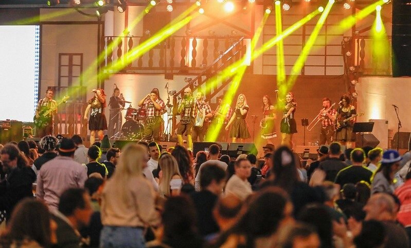 Oktoberfest Blumenau anuncia patrocínio da 99 na 41ª edição