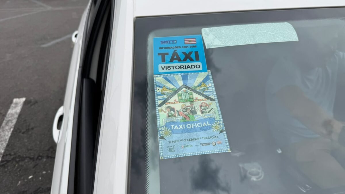 Táxis têm valores tabelados para viagens entre o Parque Vila Germânica e hotéis durante a Oktoberfest